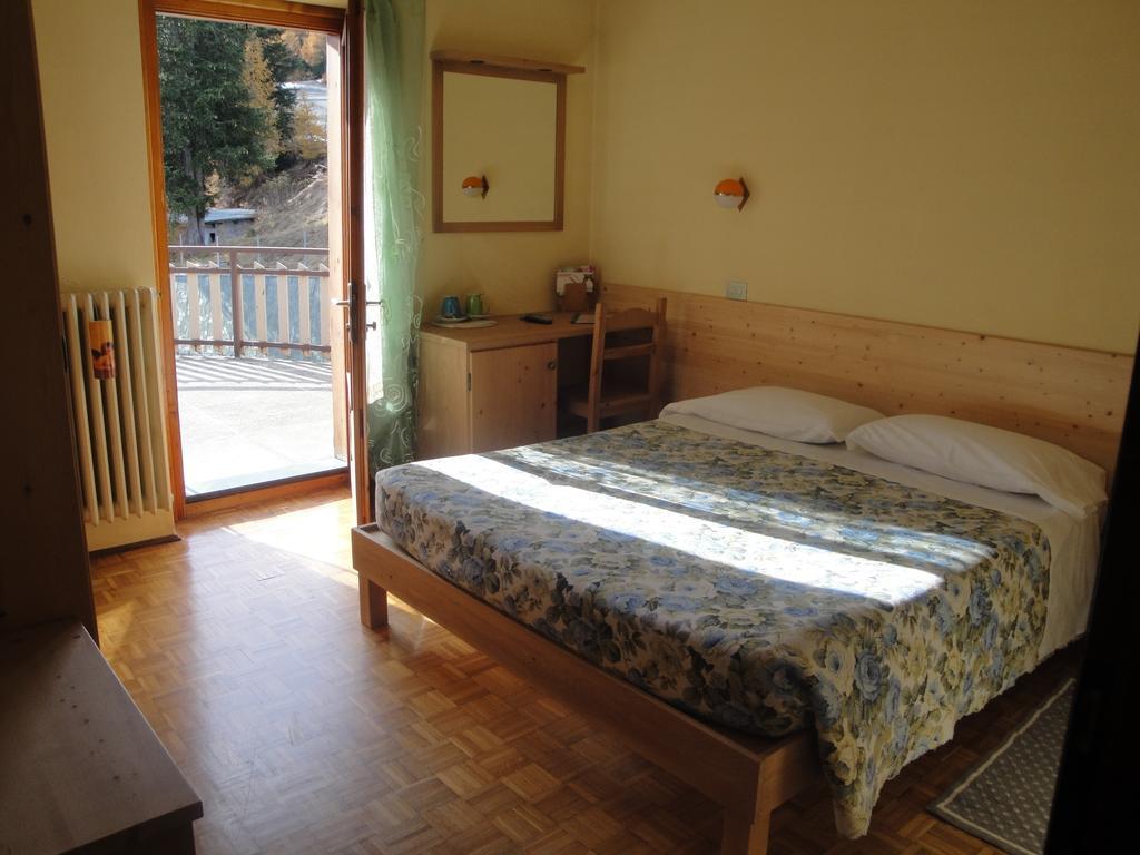 Hotel Viola Valdidentro Dış mekan fotoğraf